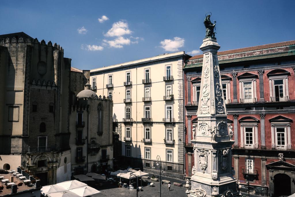 La Galleria Napoli Rom bilde